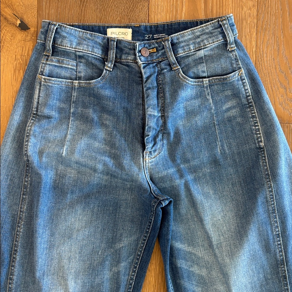 Anthropology. The Kenna Mid-Rise Heritage Barrel jean by Pilcro. Size 27. - Picture 5 of 7